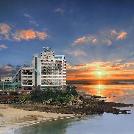 בואן Mohang Haenaru Family Hotel מראה חיצוני תמונה