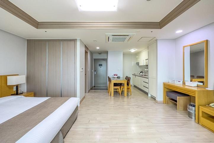 בואן Mohang Haenaru Family Hotel חדר תמונה