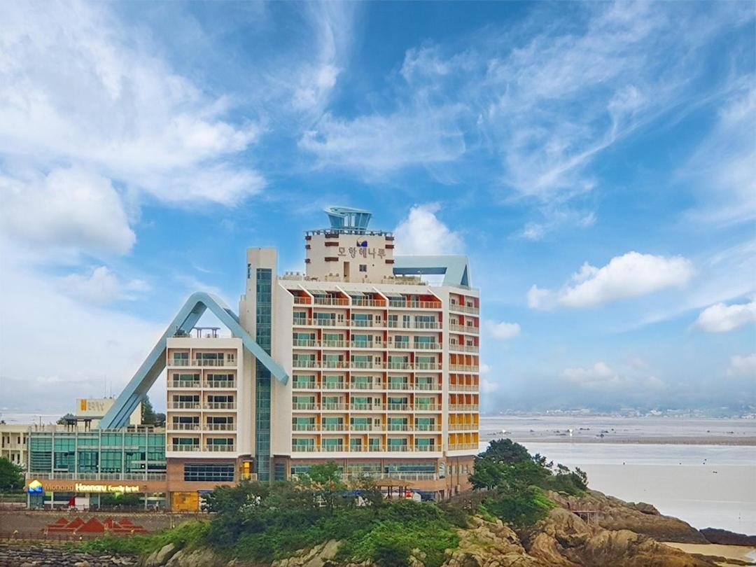 בואן Mohang Haenaru Family Hotel מראה חיצוני תמונה