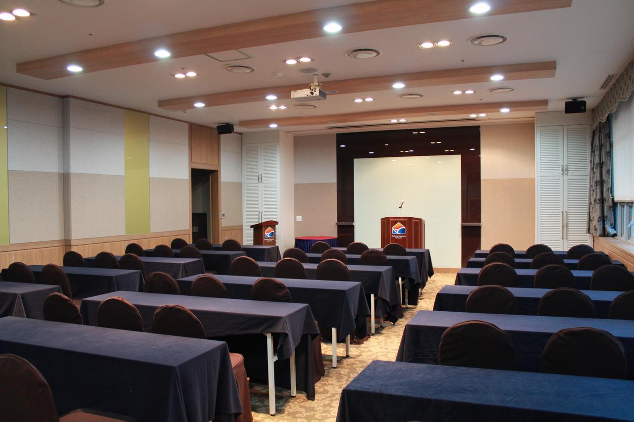 בואן Mohang Haenaru Family Hotel מראה חיצוני תמונה