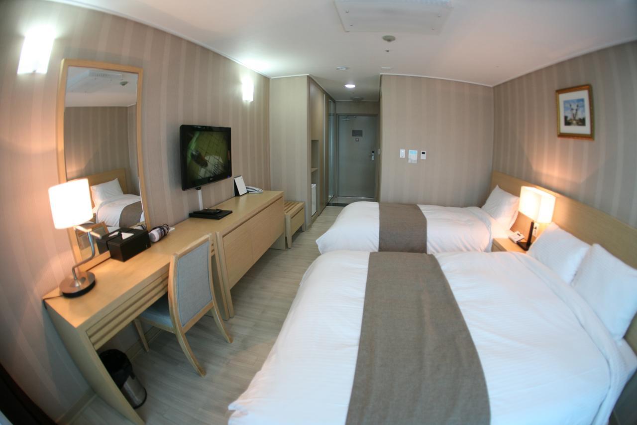 בואן Mohang Haenaru Family Hotel מראה חיצוני תמונה